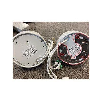 Náhradní montážní plech PTZ kamer - Náhradní montážní plechový mezikus PTZ kamer DS-2DE4Axxx