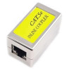 Stíněná propojovací spojka pro rozvody CAT5E. 2 konektory RJ-45. Určeno na prodloužení segmentů okonektorovaných kabelů. Propojení neztrácí kvalitu CAT5E.