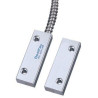 Kovový povrchový magnetický kontakt 50 x 17 x 9,8mm, kabel v pancéřové hadici	Provedení: kovové	Zapojení: kabel, 2vodiče, v pancéřové hadici,&nbsp;délka 55cm	Pracovní vzdálenost: 1 - 50mm	Poplachový výstup: NC	Upevnění: vruty	Barva: stříbrná	Rozměry: 50 x 17 x 9,8mm