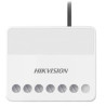 DS-PM1-O1L-WE &nbsp;nástěnný nízkonapěťový reléový modul 868 MHz	Šifrování AES-128	Výkon vysílače 10 dBm	LED displej zobrazuje stav a zapnutí / vypnutí	Malý kryt: diskrétní umístění a maskování	Automatický režim, zapnuto / vypnutí jedním tlačítkem z aplikace / pomocí ovladače / klávesnice	Konfigurace scénářů pro různé události	Možnost zobrazení aktuálního napětí	Tamper vstup 1x&nbsp;lze použít jako 1 alarmový vstup (včetně zón)	Reléový výstup: 1x&nbsp;NO/NC (0 to 36 VDC, Max. 5 A)	Režim západka nebo Puls (od 1s do 10 minut) - Pro Puls nižší než 5s třeba upgrade na v1.4 přes webové rozhraní ústředny	Sériový port: 1x pro účely ladění	Napájení:&nbsp;7 VDC to 24 VDC	Pracovní teplota:&nbsp;-10 °C to +55 °C	Rozměry:&nbsp;38 x 25 x 18mm	Hmotnost: 29g&nbsp;