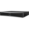 Hikvision DS-7732NXI-K4(D) je 32 kanálový NVR pro IP kamery s technologií AcuSenseAcuSense technologie&nbsp;-&nbsp;DEEP LEARNING&nbsp;analýza na odfiltrování falešných poplachůAcuSense technologie&nbsp;-&nbsp;detekuje osoby či vozidla pro snadné vyhledávání v záznamu a pro úsporu prostoru na pevném diskuAcuSense technologie&nbsp;-&nbsp;nereaguje na plané poplachy,&nbsp;např. déšť, sněžení, pohyb listů ve větru, střídání světla a stínu apod.Více informací zdeAcusense NVR 2.&nbsp;generace přidává&nbsp; rozpoznávání tváře na základě pokročilých funkcí&nbsp;algoritmu DEEP LEARNING.	Pokročilá analýza osob a vozidel s redukcí falešných alarmů založená na technologii Deep Learning	Funkce zachycení obličeje na 1 kanále ve streamu a porovnání obličeje až na 4 kanálech	Rozpoznávání obličeje a další